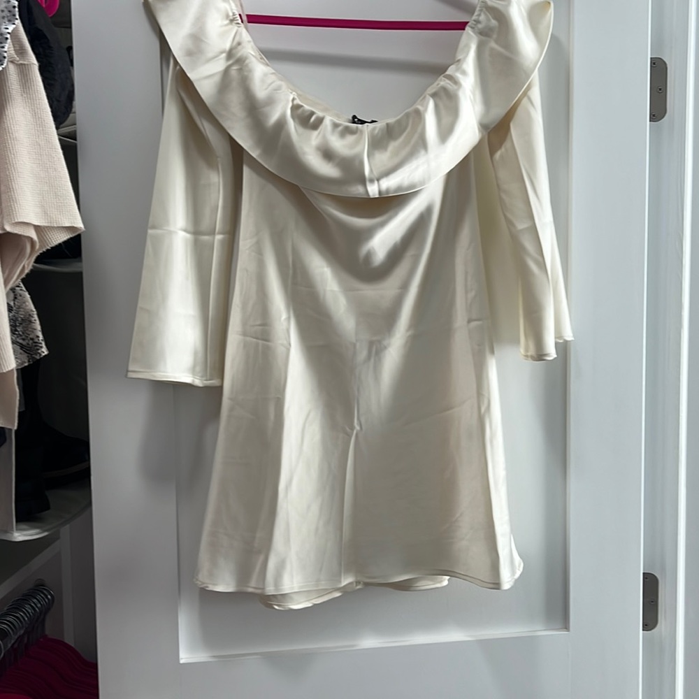 Crème dress size small
